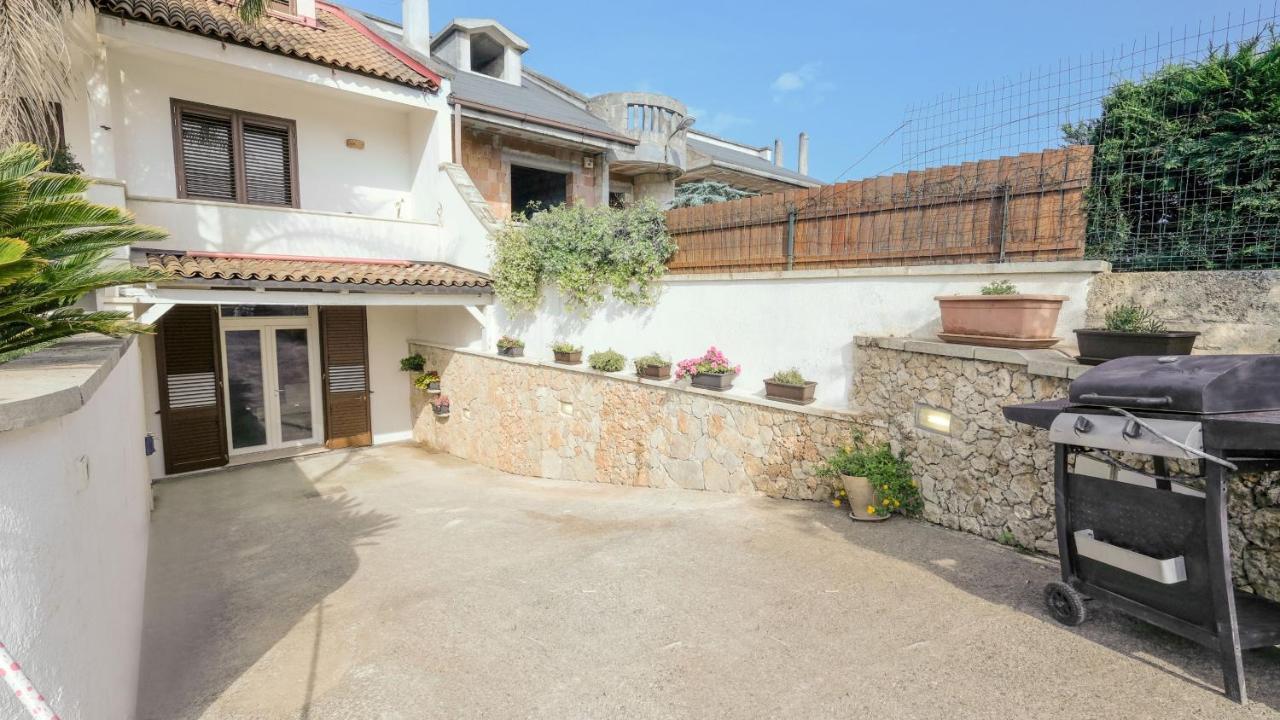 Dependance Specchia With Pool Apartamento Exterior foto